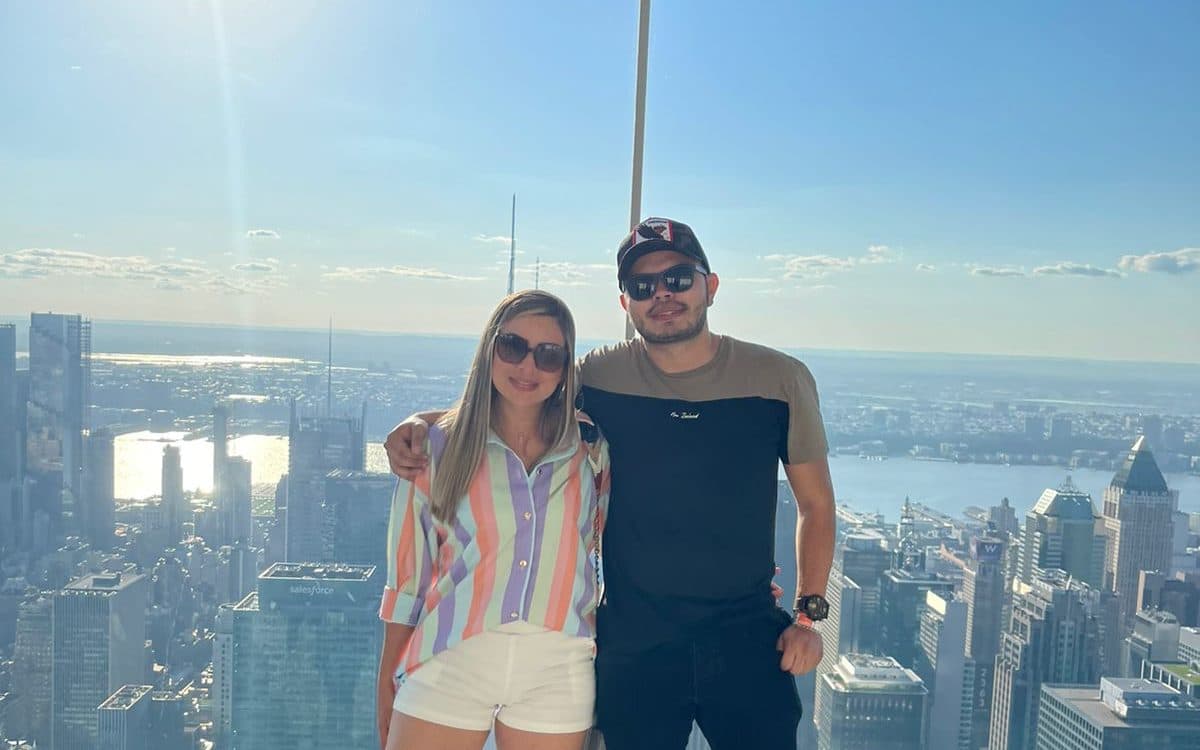 En el mirador de Summit One Vanderbilt, con Midtown y el Hudson al fondo, 29 de mayo de 2022