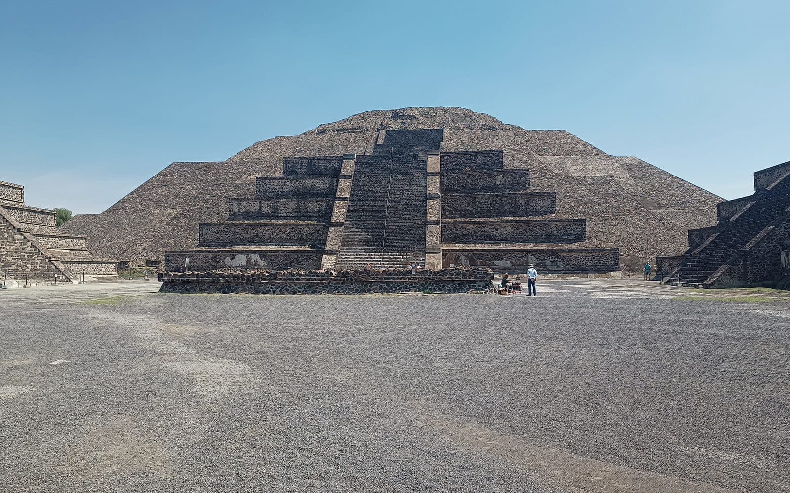 La Pirámide del Sol en la zona arqueológica de Teotihuacán, abril de 2023