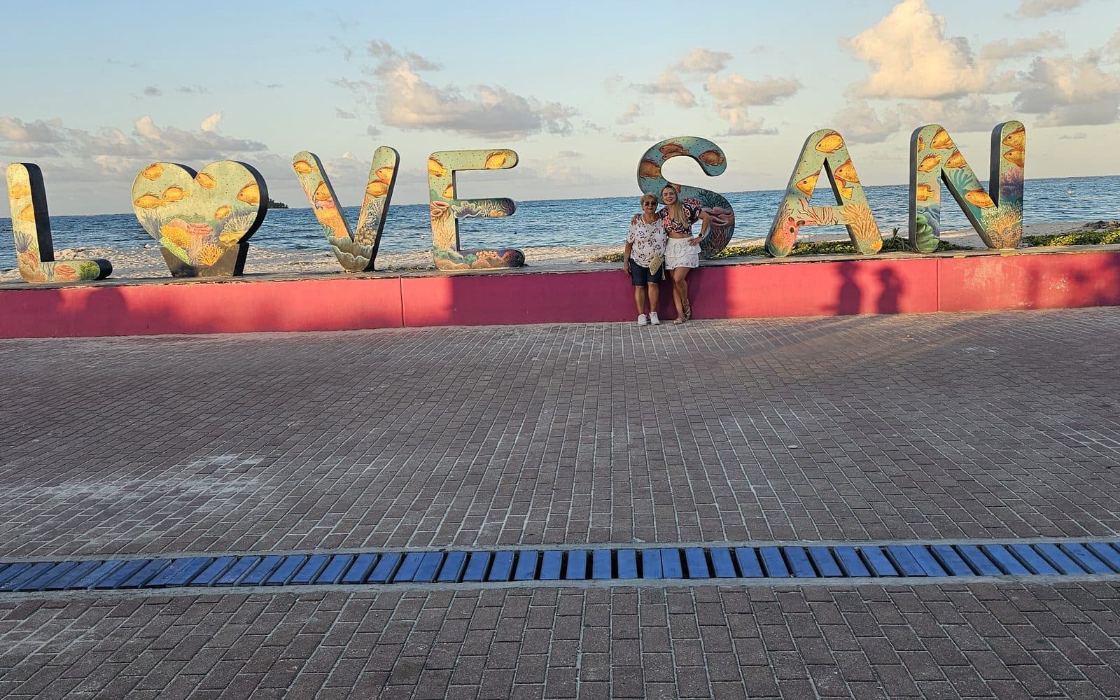 El letrero de San Andrés en el malecón del centro, abril de 2025